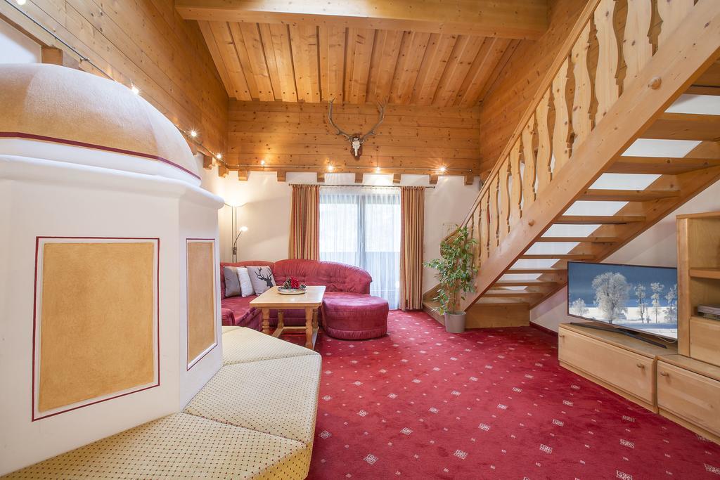 Landhaus Zirmhof Saalbach-Hinterglemm Camera foto